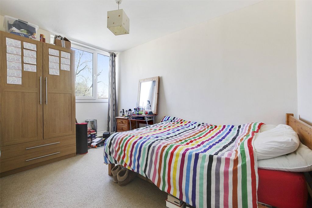 Property photo 3 of 7 Bedroom One