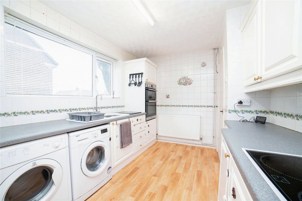 Property photo 3 of 17 Picture No. 01