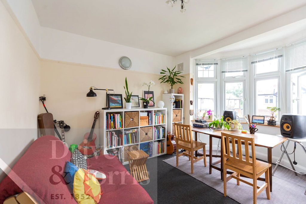 Property photo 1 of 5 Picture No. 10
