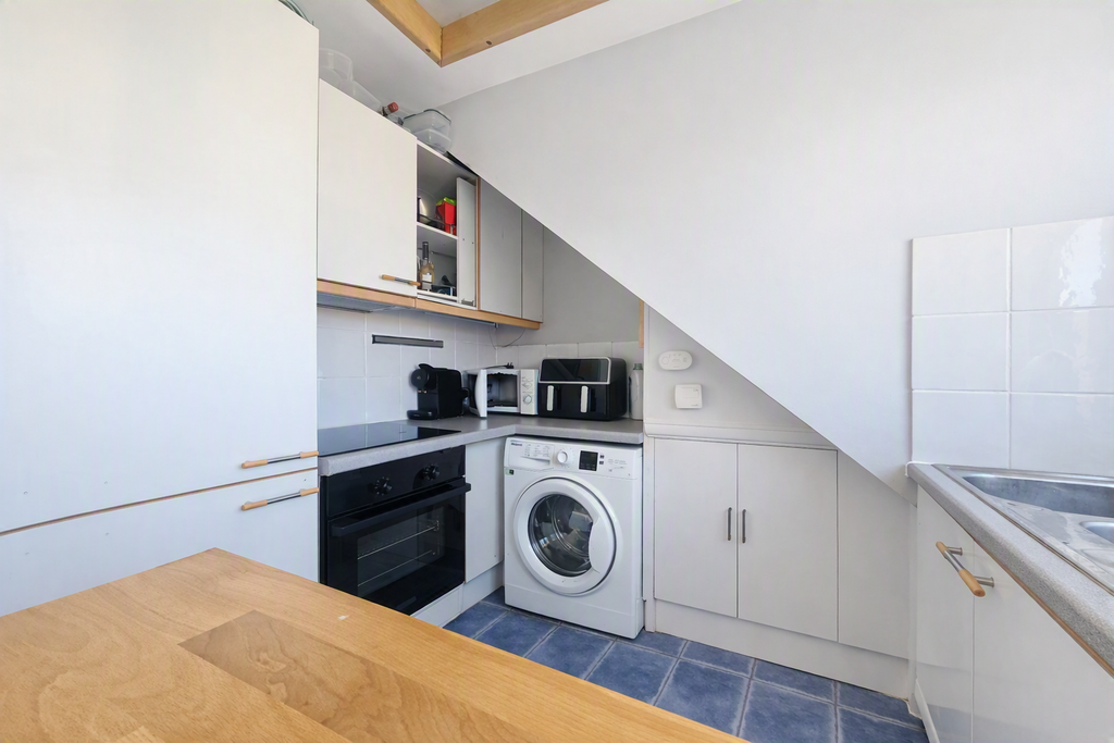 Property photo 2 of 13 2
