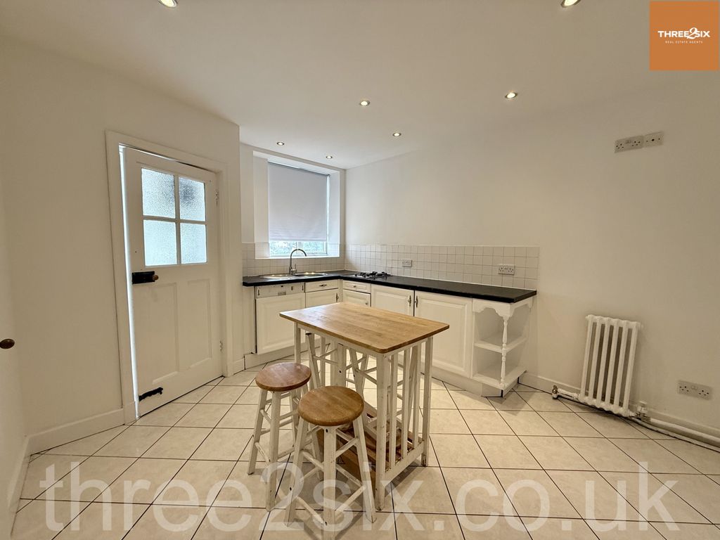 Property photo 2 of 17 Kitchen