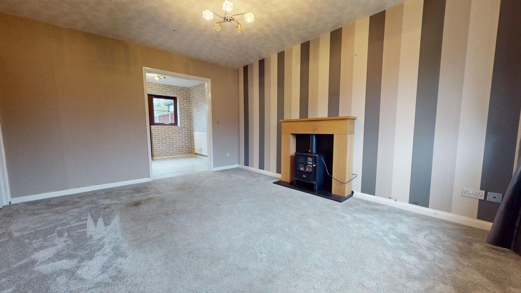 Property photo 3 of 19 4561442