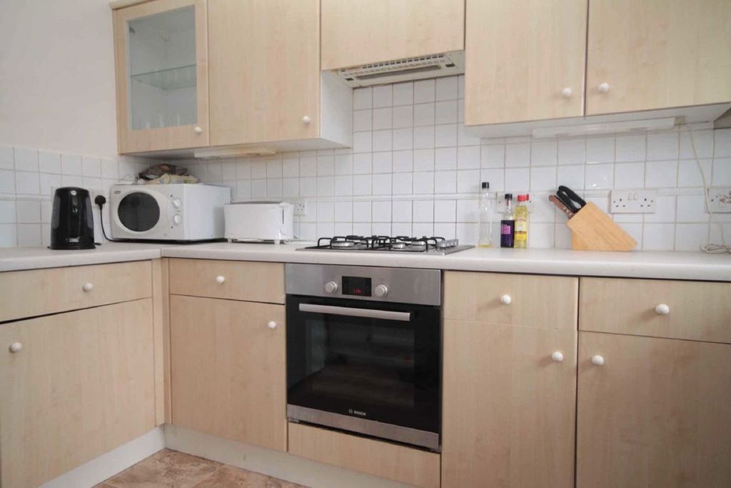 Property photo 3 of 4