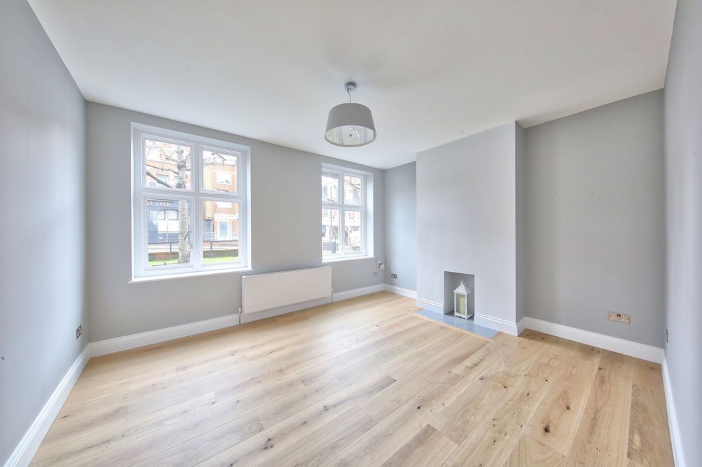 Property photo 2 of 6 Photo 6