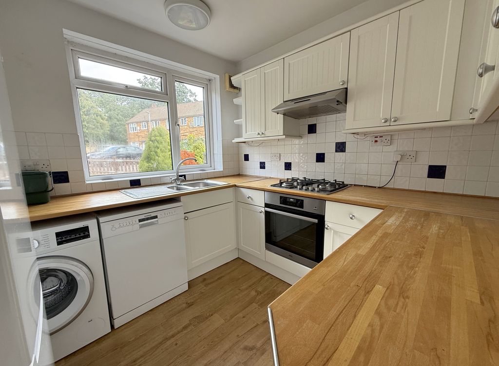 Property photo 2 of 15 Kitchen