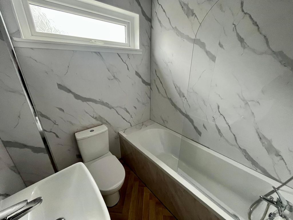 Property photo 3 of 10 View