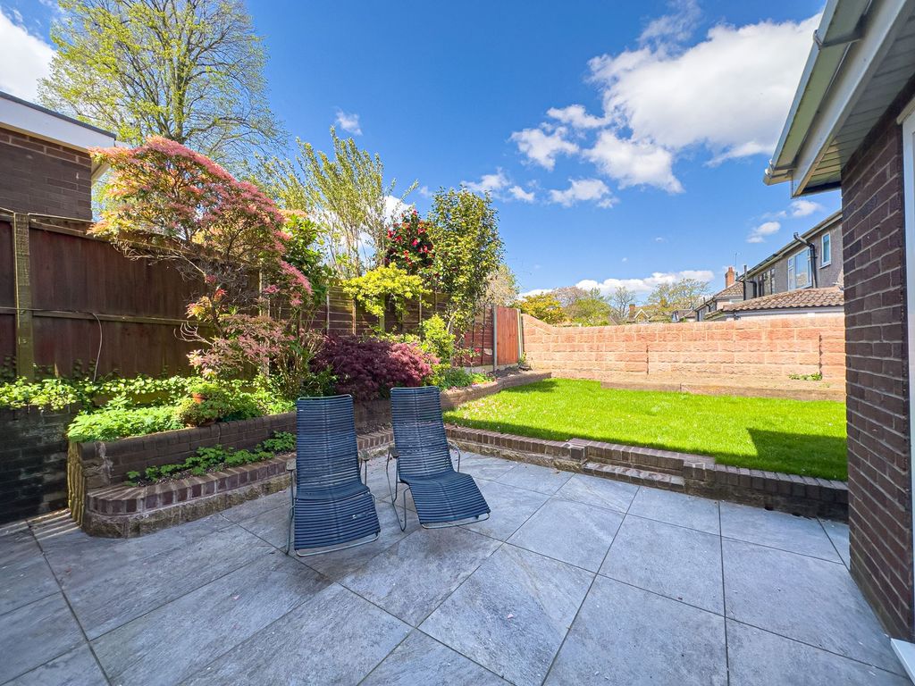 Property photo 3 of 25