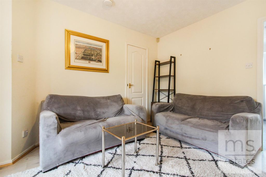 Property photo 3 of 12 Img_8268.Jpg