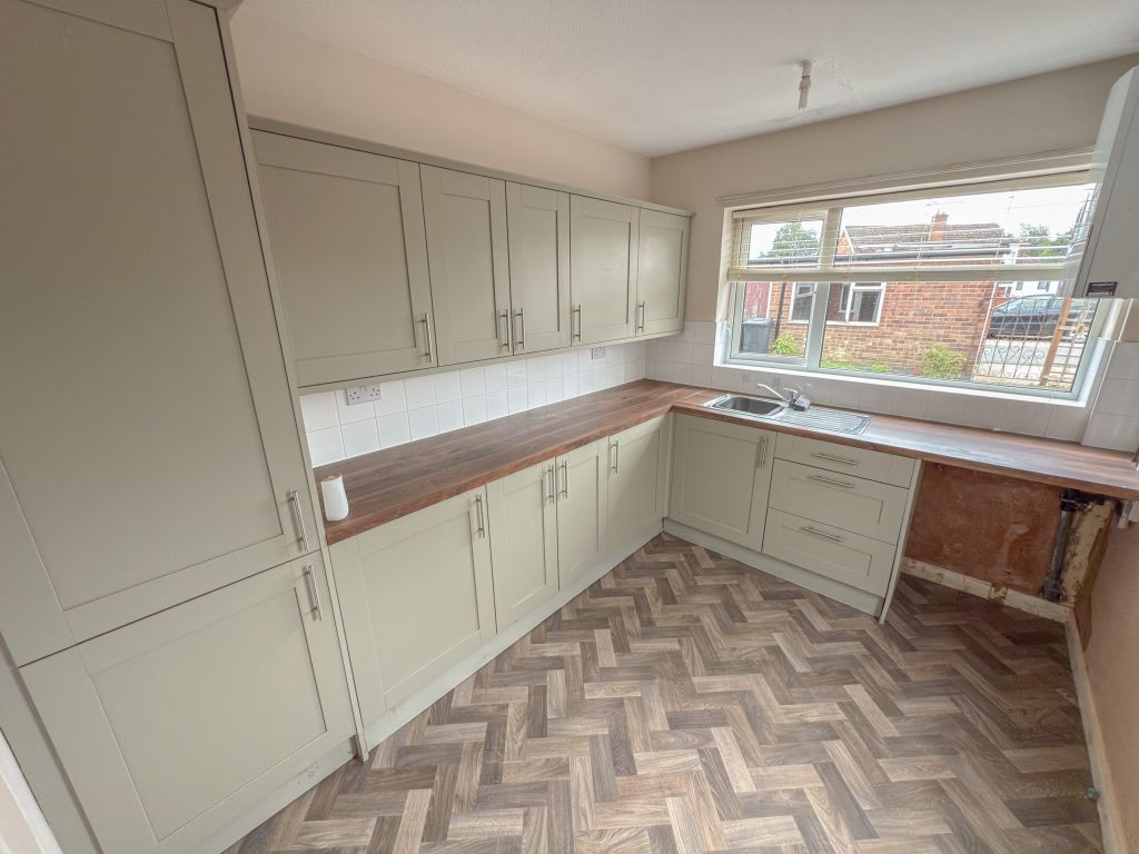 Property photo 2 of 17 Img_3423