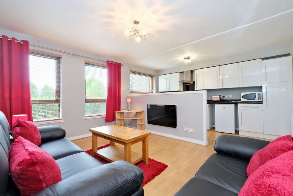Property photo 2 of 6
