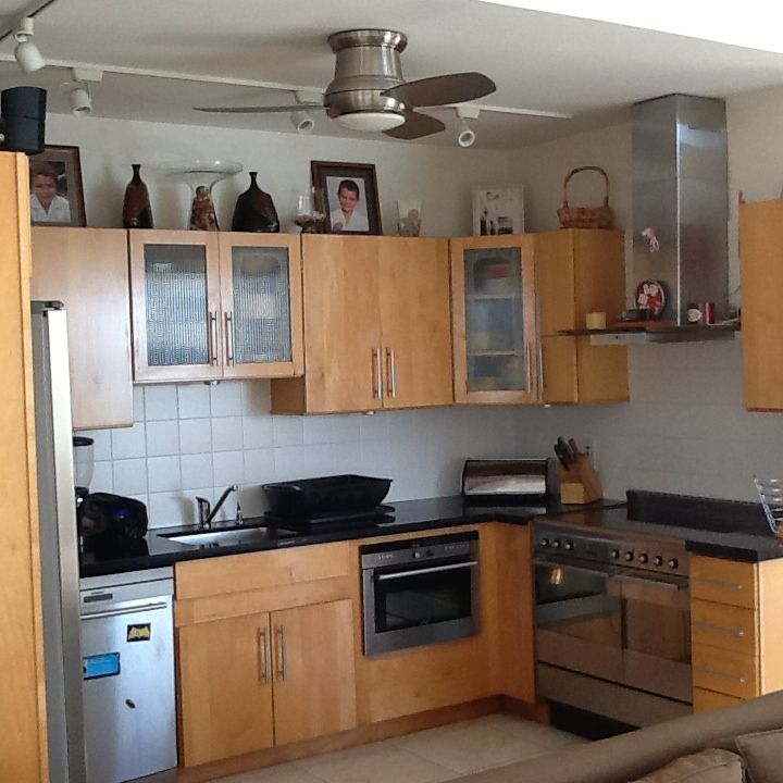 Property photo 3 of 13 Kitchen