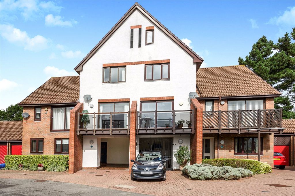 Property photo 1 of 10 Picture No. 02