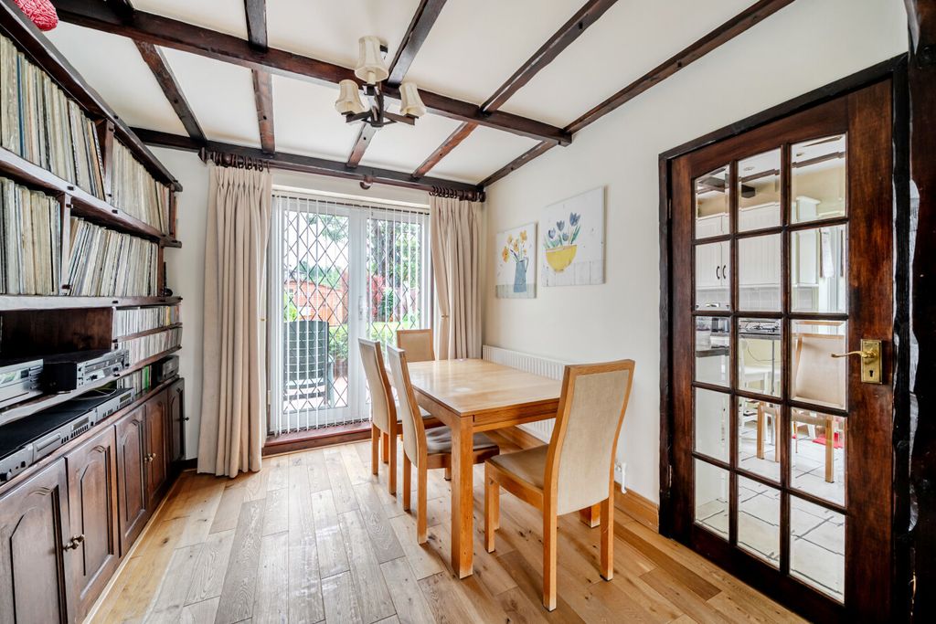 Property photo 3 of 14 1516076-7-6Aa00Fb...