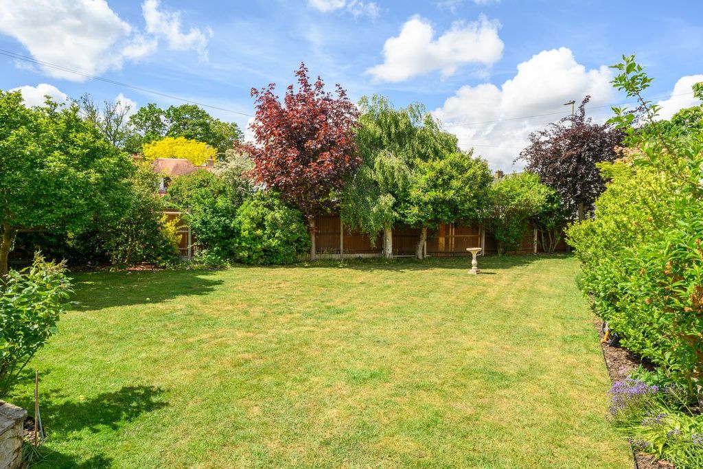 Property photo 3 of 25