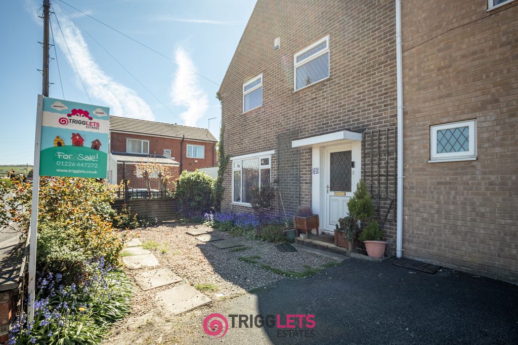 Property photo 2 of 43