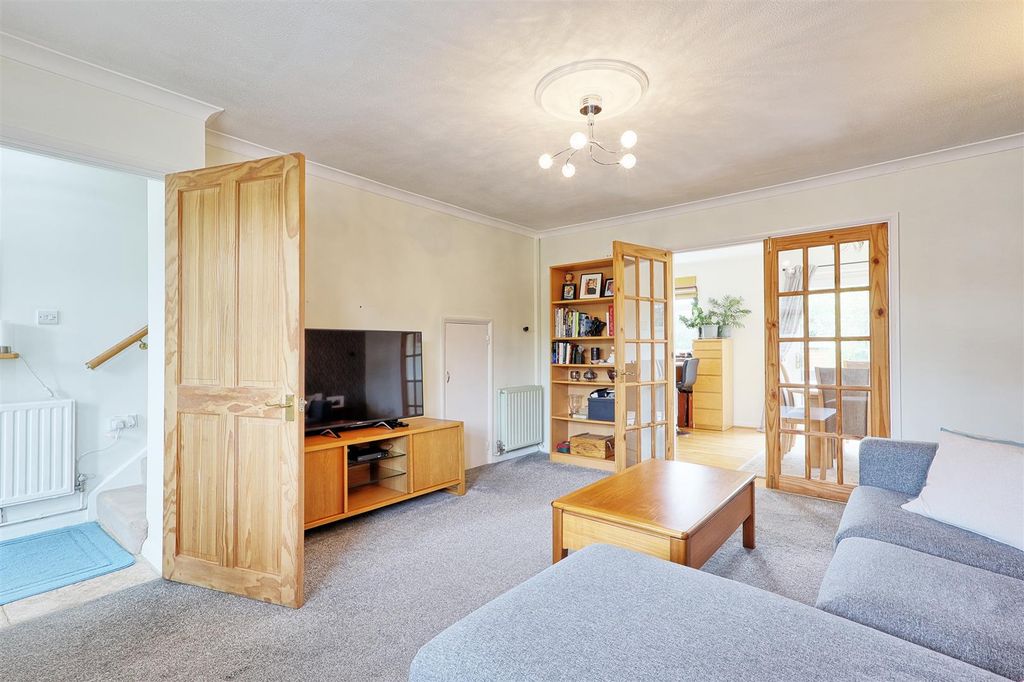 Property photo 3 of 22 Img_9629_30_31_Easyhdr-Interior3.Jpg