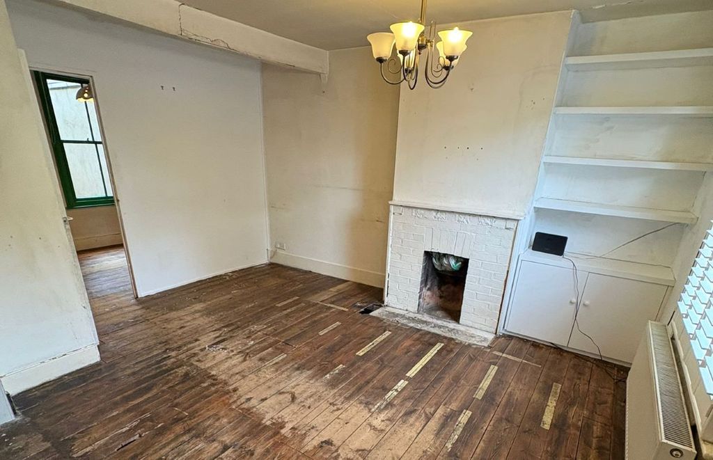 Property photo 2 of 9