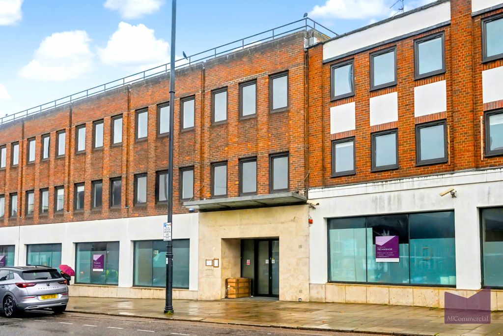 Property photo 3 of 12