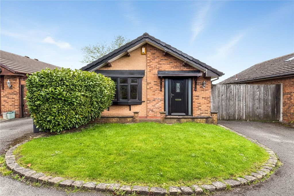 Property photo 1 of 16 External
