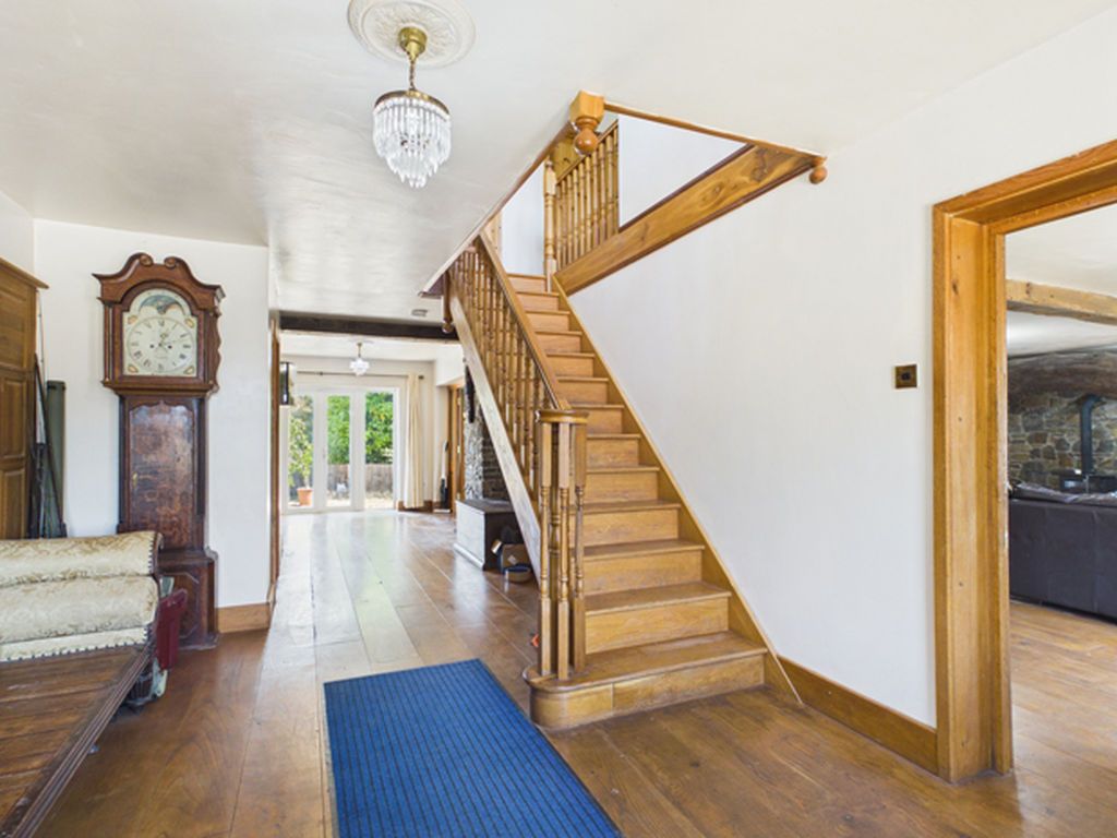 Property photo 3 of 41 Photo 36