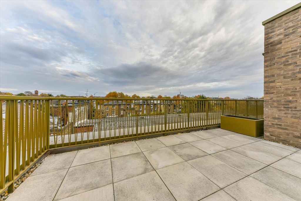 Property photo 3 of 8 Image