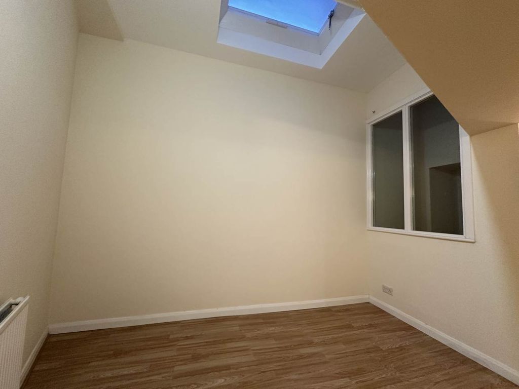Property photo 3 of 7 Img_1691