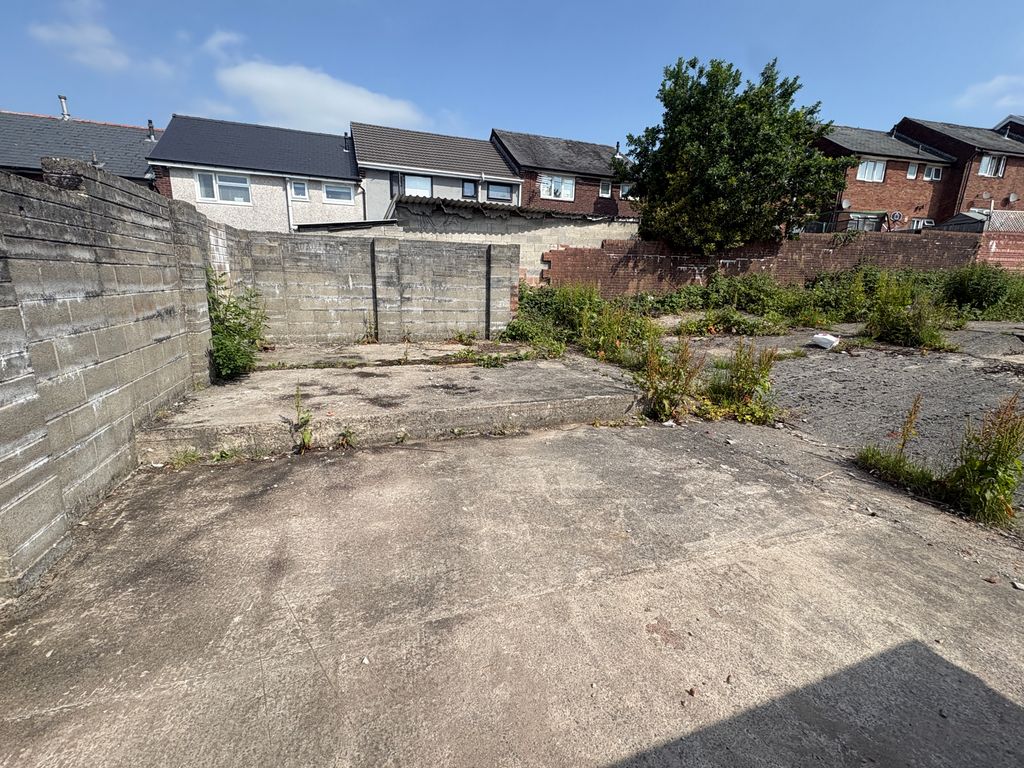 Property photo 2 of 7