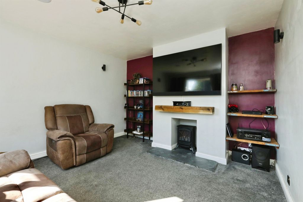Property photo 3 of 18
