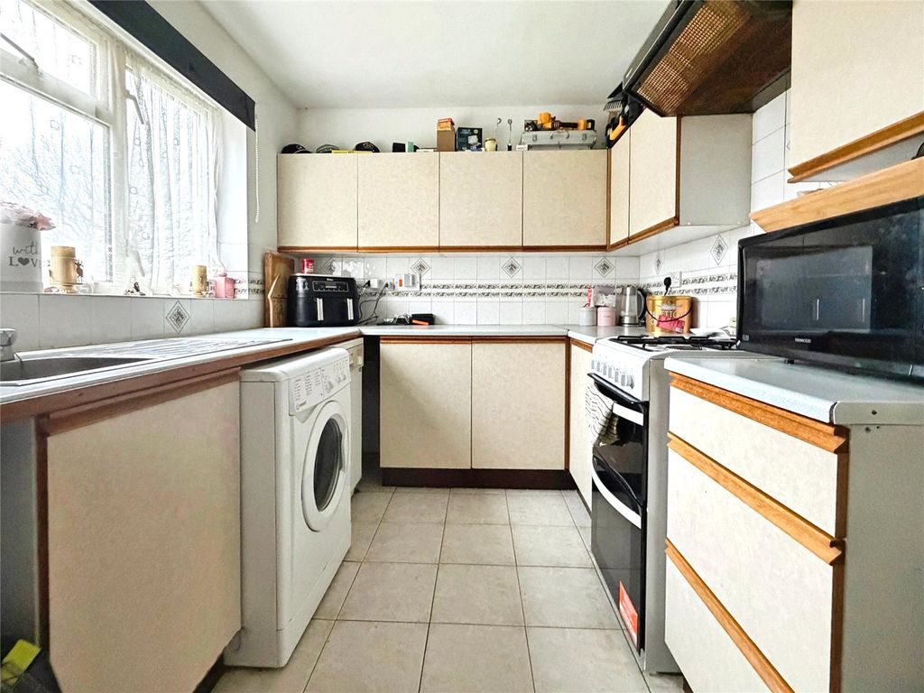 Property photo 3 of 11 Picture No. 21