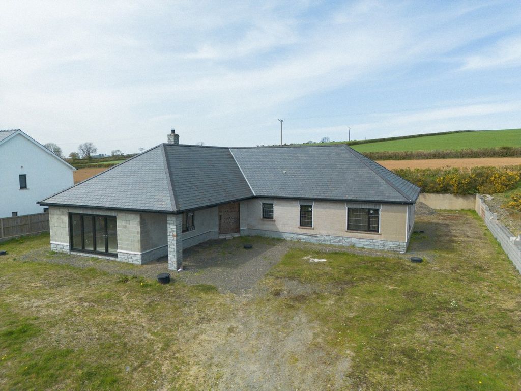 Property photo 2 of 35