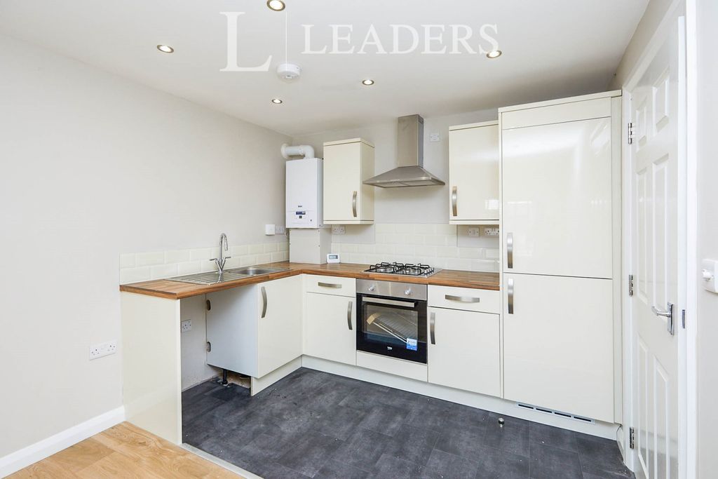Property photo 1 of 6 Kitchen