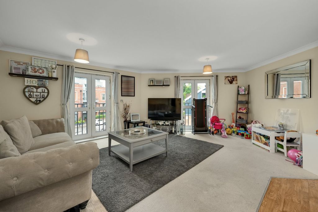 Property photo 3 of 8 Reception Room