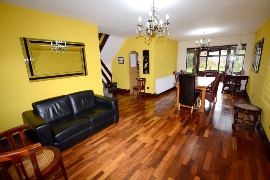 Property photo 3 of 23 Photo 2