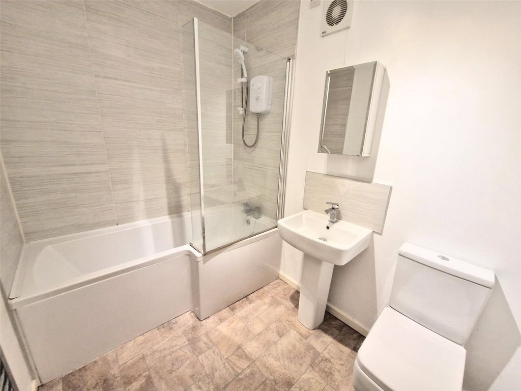 Property photo 3 of 7 Picture No. 13