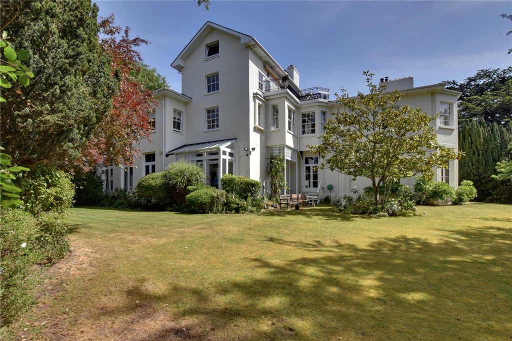 Property photo 1 of 16 Picture No. 32
