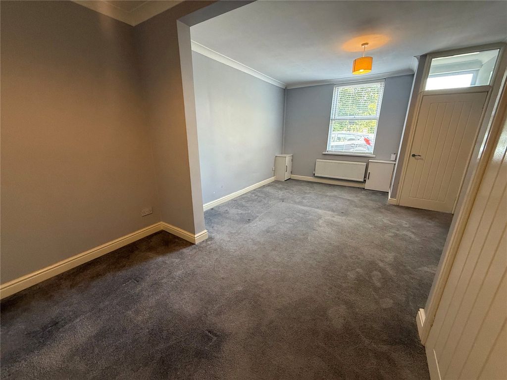 Property photo 3 of 21 Picture No. 22