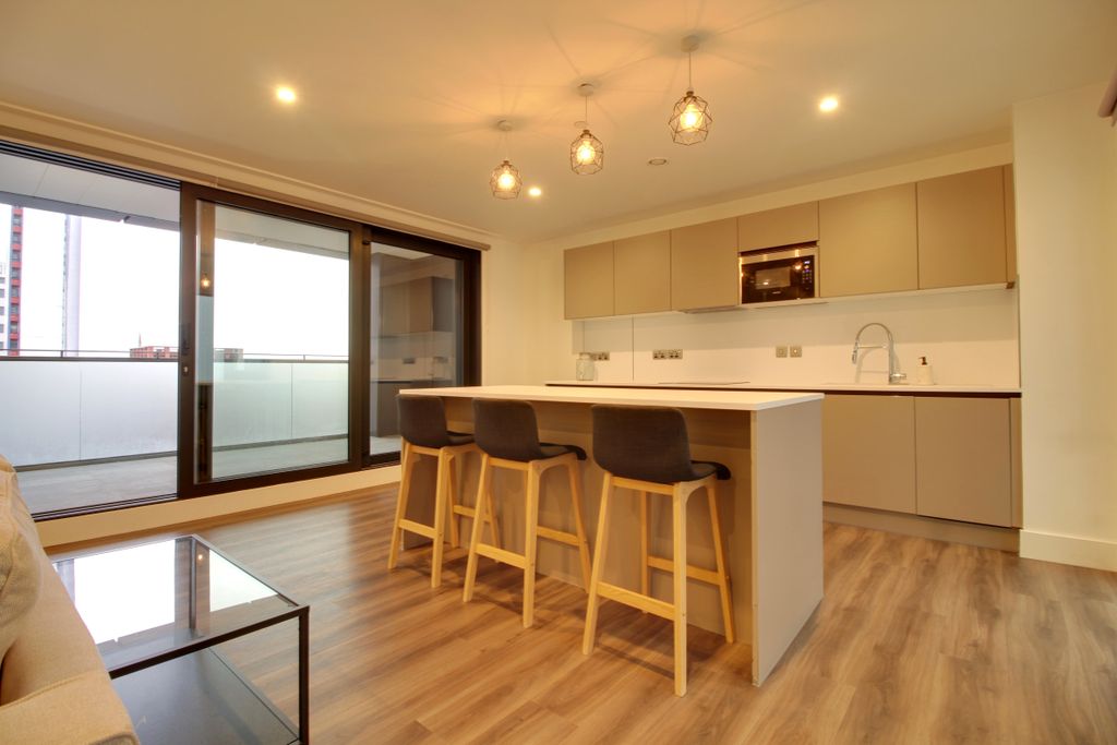 Property photo 3 of 17 Img_8814-Img_8816