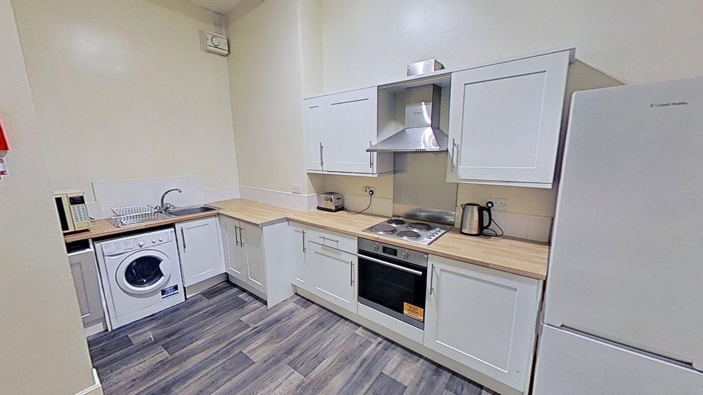 Property photo 3 of 14 Photo 3