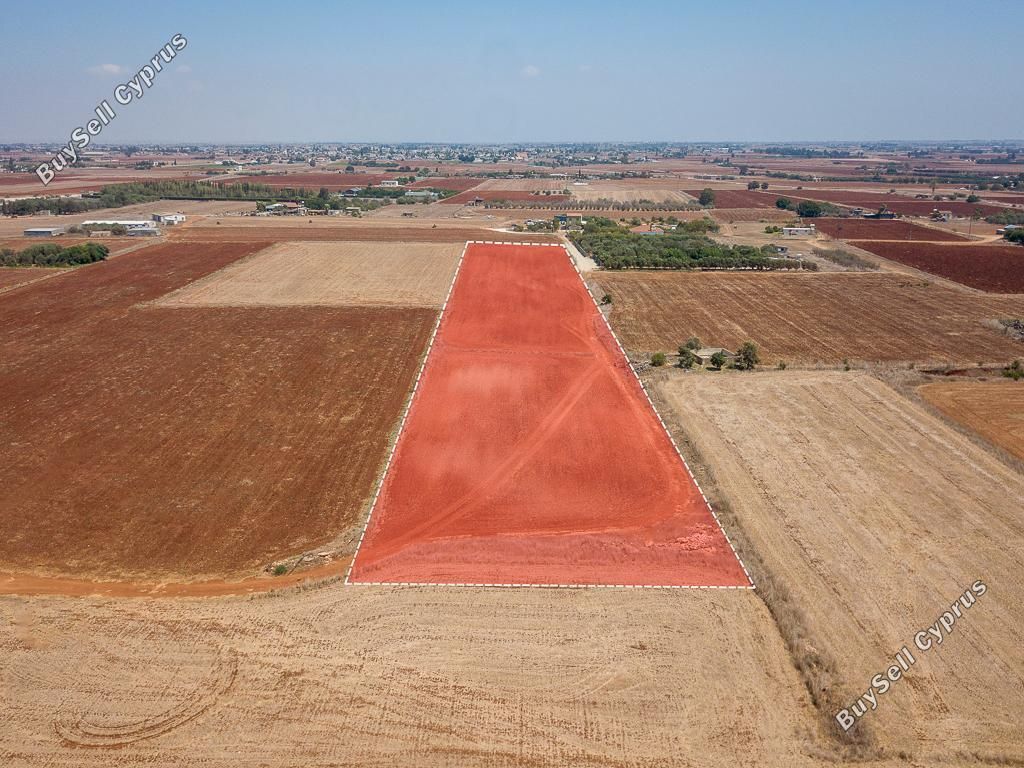 Property photo 2 of 11