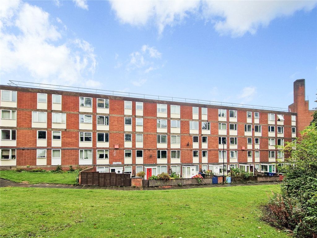 Property photo 1 of 8 Picture No. 16