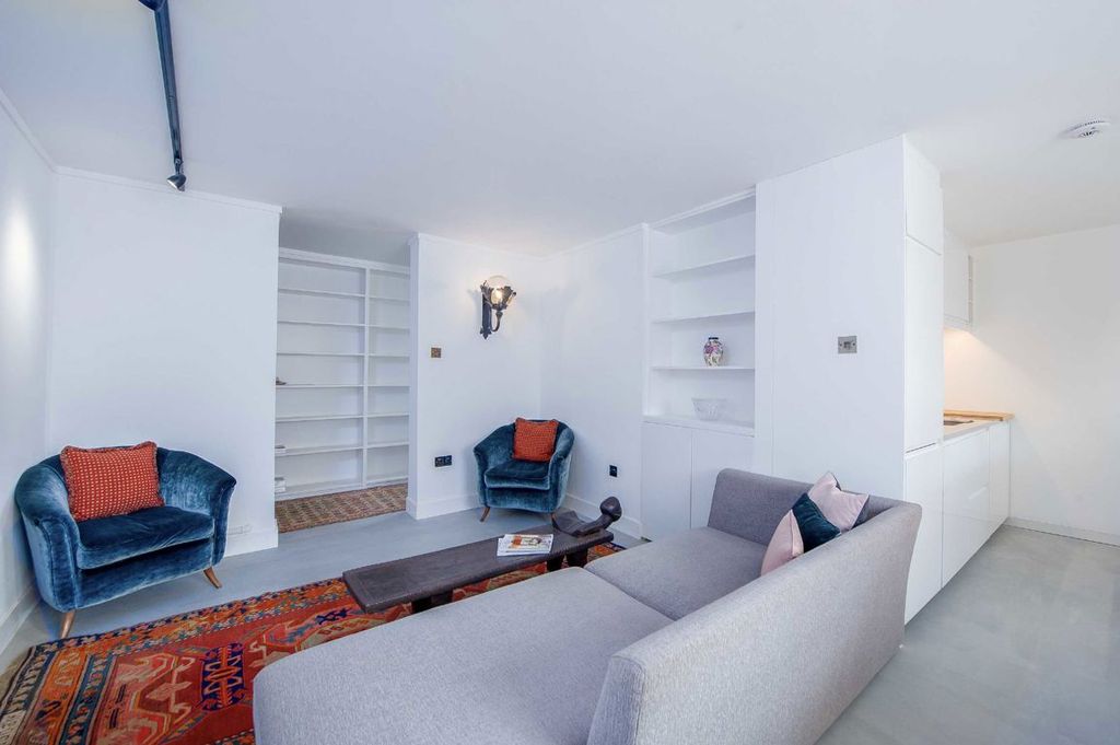 Property photo 3 of 7