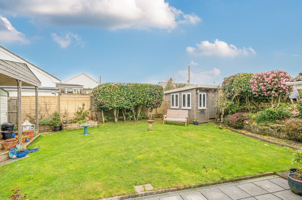 Property photo 2 of 15 2 - 1430572-15-69B802...