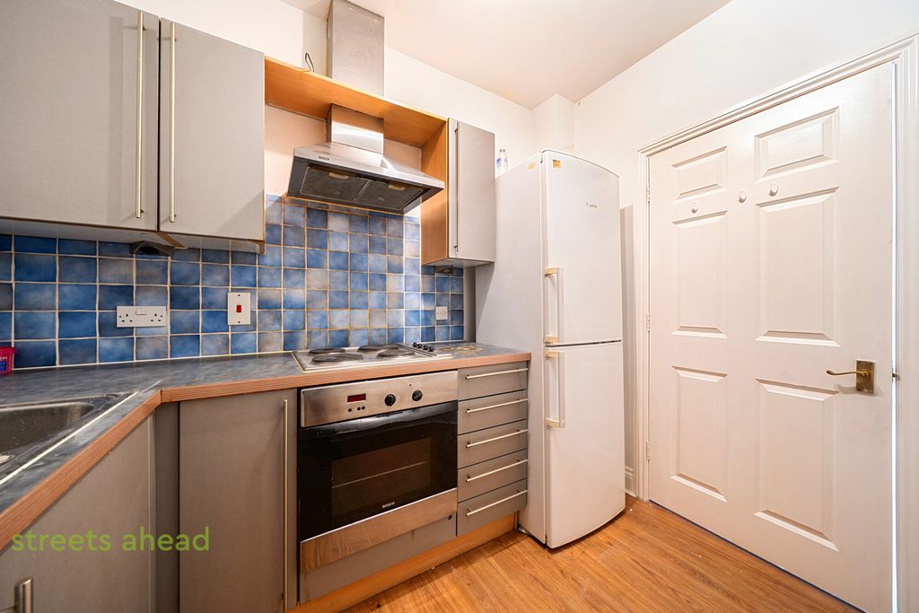 Property photo 3 of 16 7d542656-B262-444...