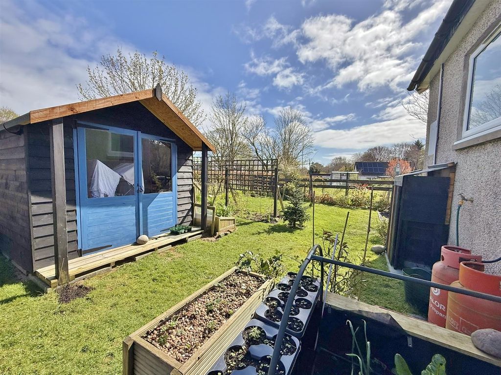 Property photo 3 of 26 Rear Garden And View To Holy Isle