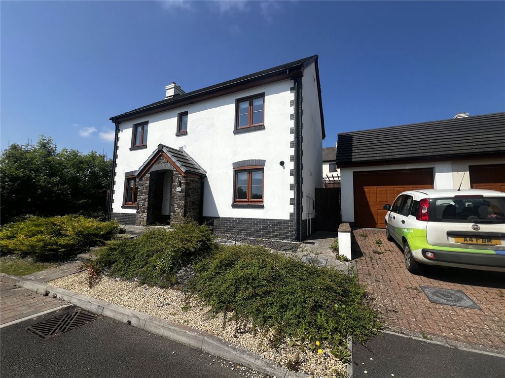 Property photo 2 of 22 Picture No. 43