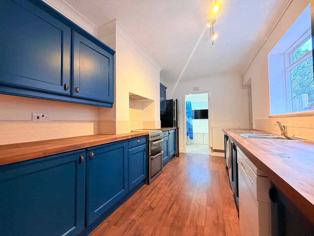 Property photo 1 of 8 Image