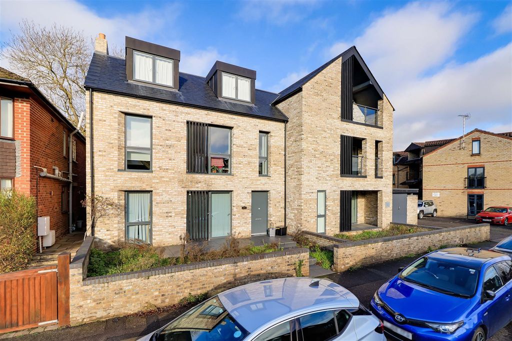 Additional image 15 of 1 bed flat for saleAttewater House, Water Street CB4