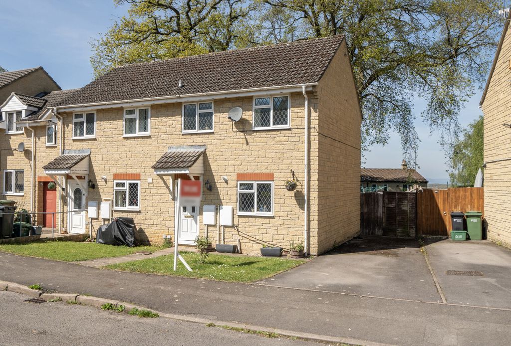 Property photo 1 of 16 1445876-16-69Ea24...