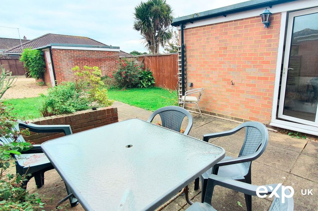 Property photo 2 of 23