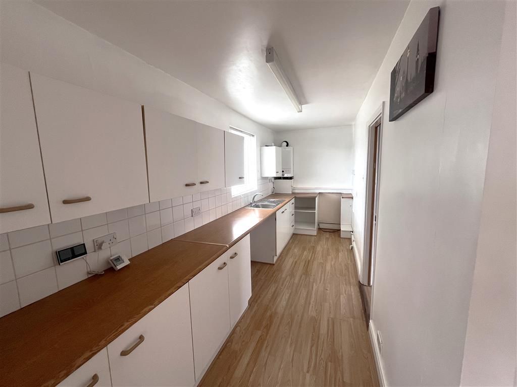 Property photo 2 of 5 Kitchen